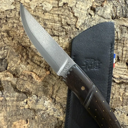 1515 Inuit Ébène clouté