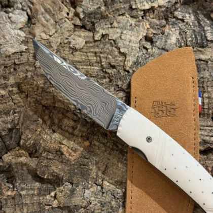 1515 Inuit Os de Renne clouté