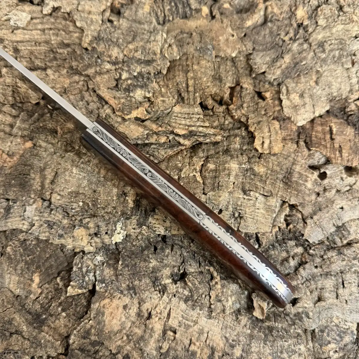 Le Gueuleton – Loupe de Bois de fer