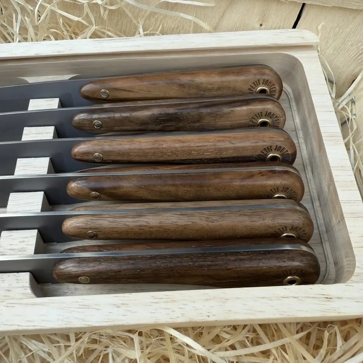 Set de 6 couteaux de table en Noyer