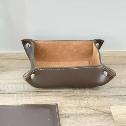 Vide poche en cuir chocolat