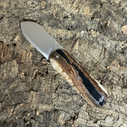 Le Cerbère en Loupe d&rsquo;Amboine et résine