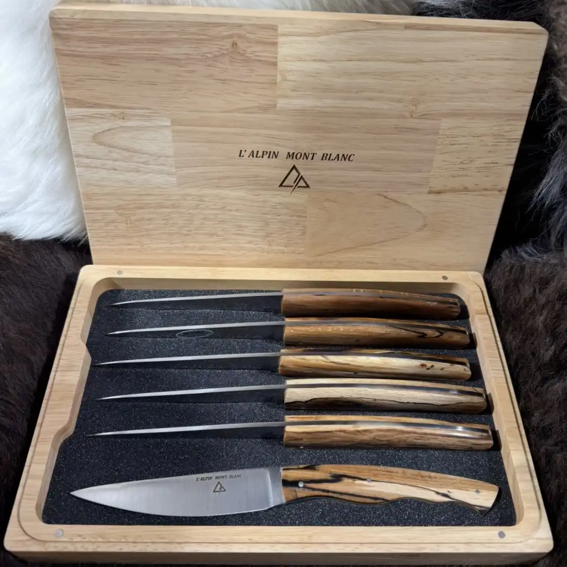 L&rsquo;Alpin Mont-Blanc set en bois d&rsquo;Aubrac