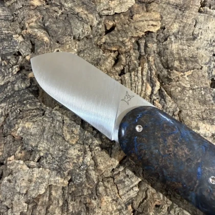 Le Cerbère en Loupe d&rsquo;Amboine teintée